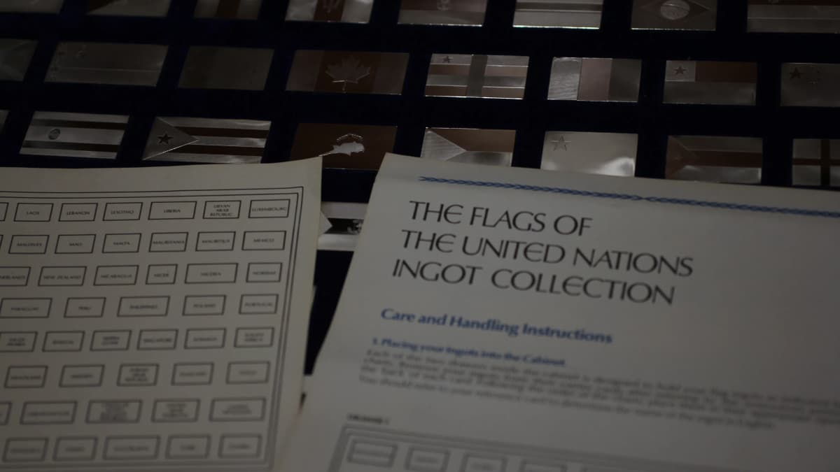 John Pinches Flags of the United Nations Silver Ingot Collection