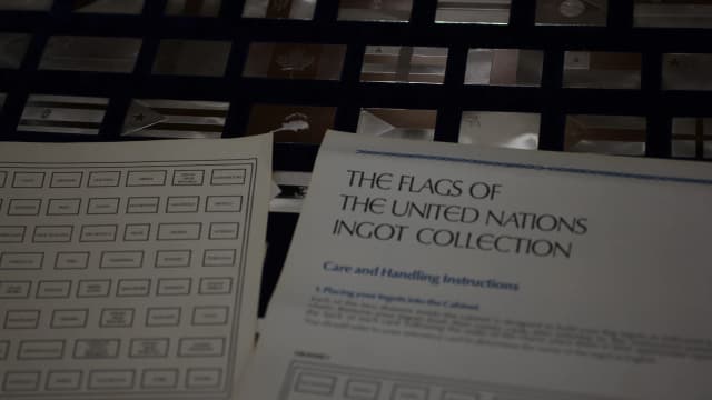 John Pinches Flags of the United Nations Silver Ingot Collection