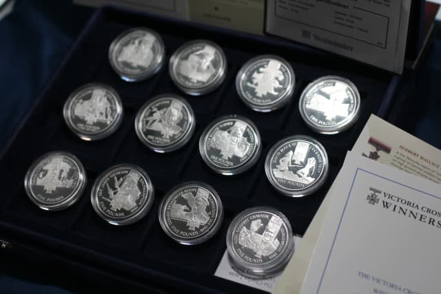 Victoria Cross Winners’ Silver Proof 17-Coin Collection
